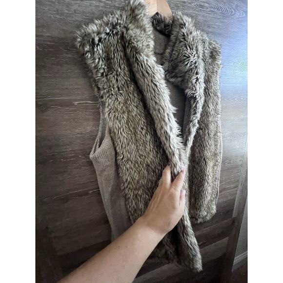 Womens Vest Cream Ivory Cable Knit Faux Fur Large Reversible NY&C Vintage - Picture 8 of 10